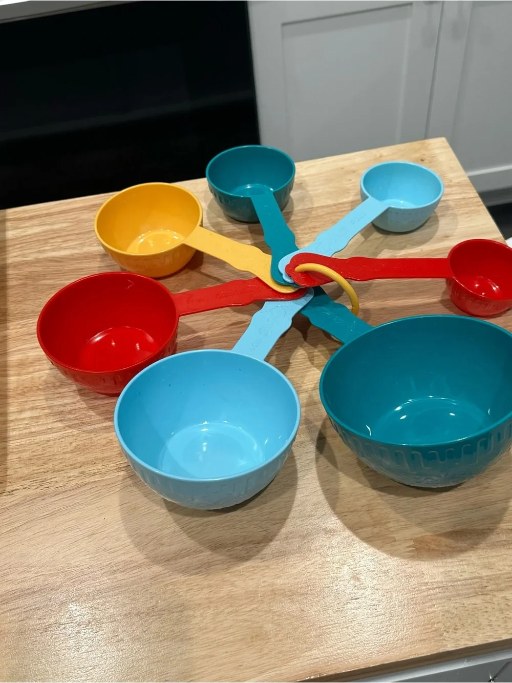 The Pioneer Woman Colorful Measuring Cups & Spoons 16 Pc Set!